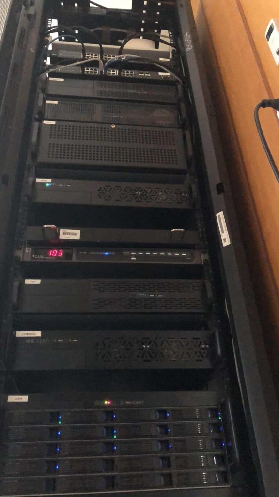 Mein Server-Rack zu Hause