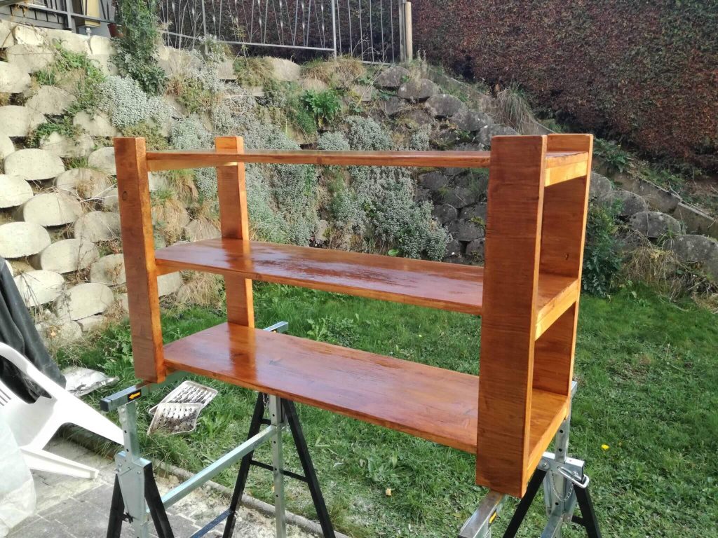 The shoe rack after the last layer of stain