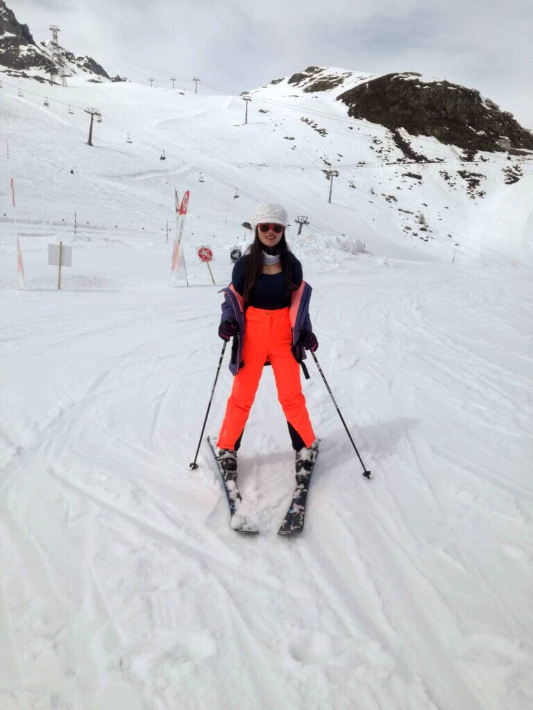 Mrs. The Poor Swiss on her skis