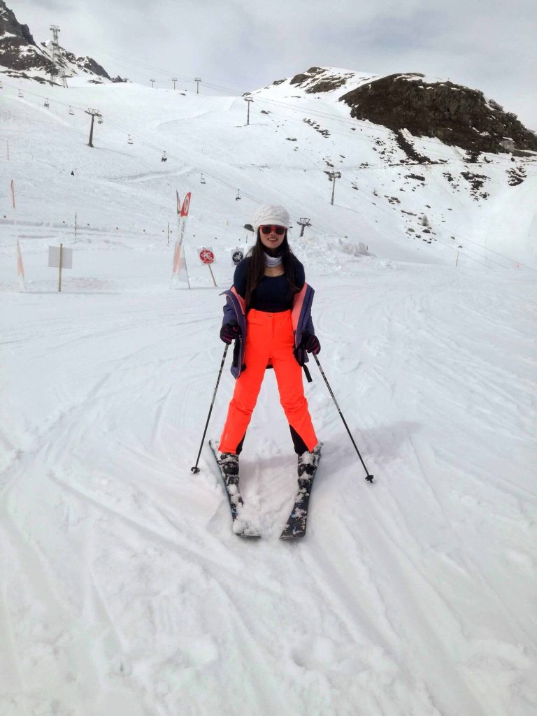 Mrs. The Poor Swiss on her skis